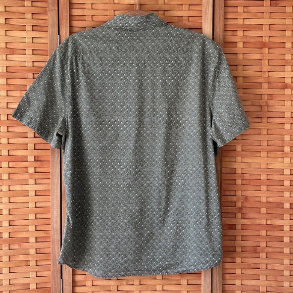 Express Button Down - Picture 4 of 5